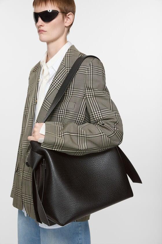 Musubi midi shoulder bag Product Image