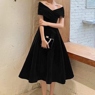 Off-Shoulder Plain Midi A-Line Cocktail Dress Product Image