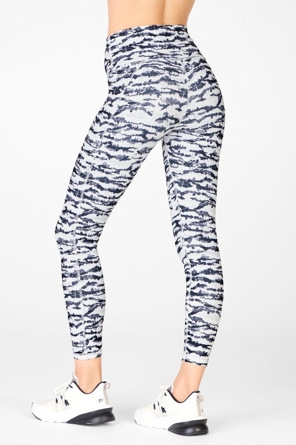 Fabletics Define High-Waisted 7/8 Legging Womens white plus Size 3X Product Image