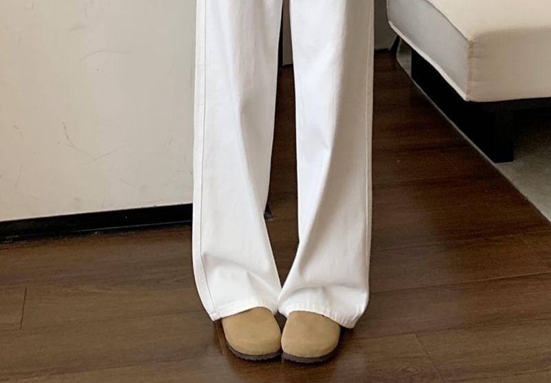 Mid Rise Plain Wide Leg Jeans Product Image