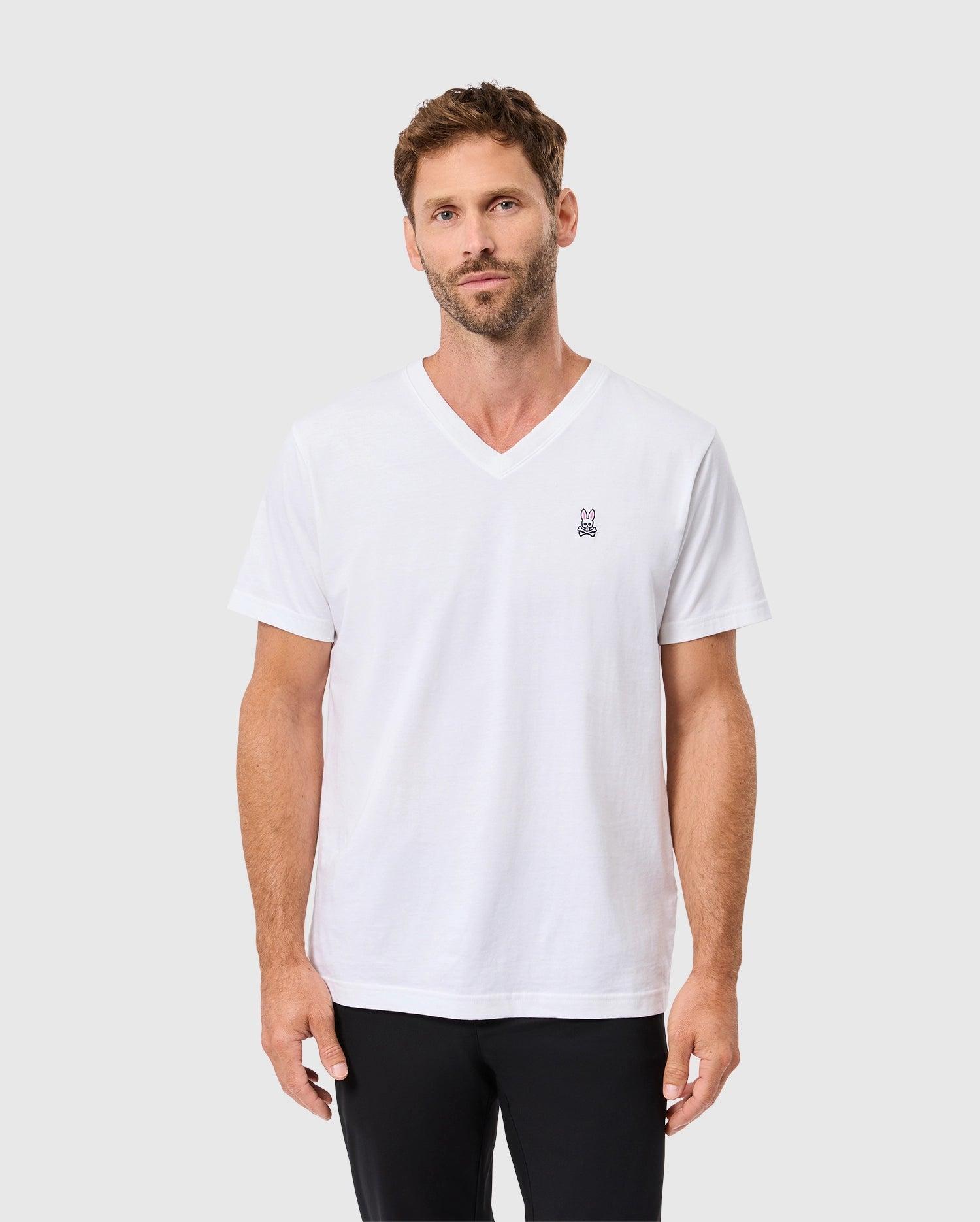 MENS CLASSIC V NECK TEE - B6U100ARPC Male Product Image