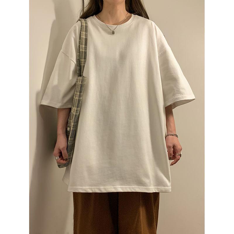 Elbow Sleeve Oversized Plain T-Shirt Product Image