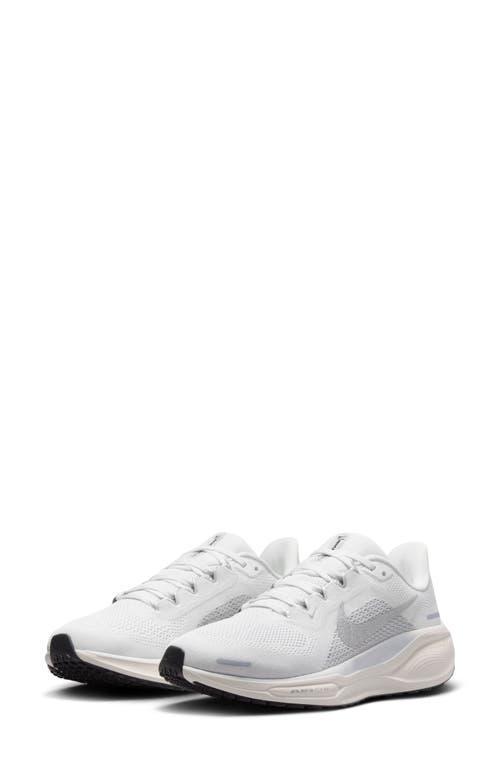 NIKE Structure 25 Women's Road Running Shoe In 101 In White/metallic Silver/pure Platinum Product Image