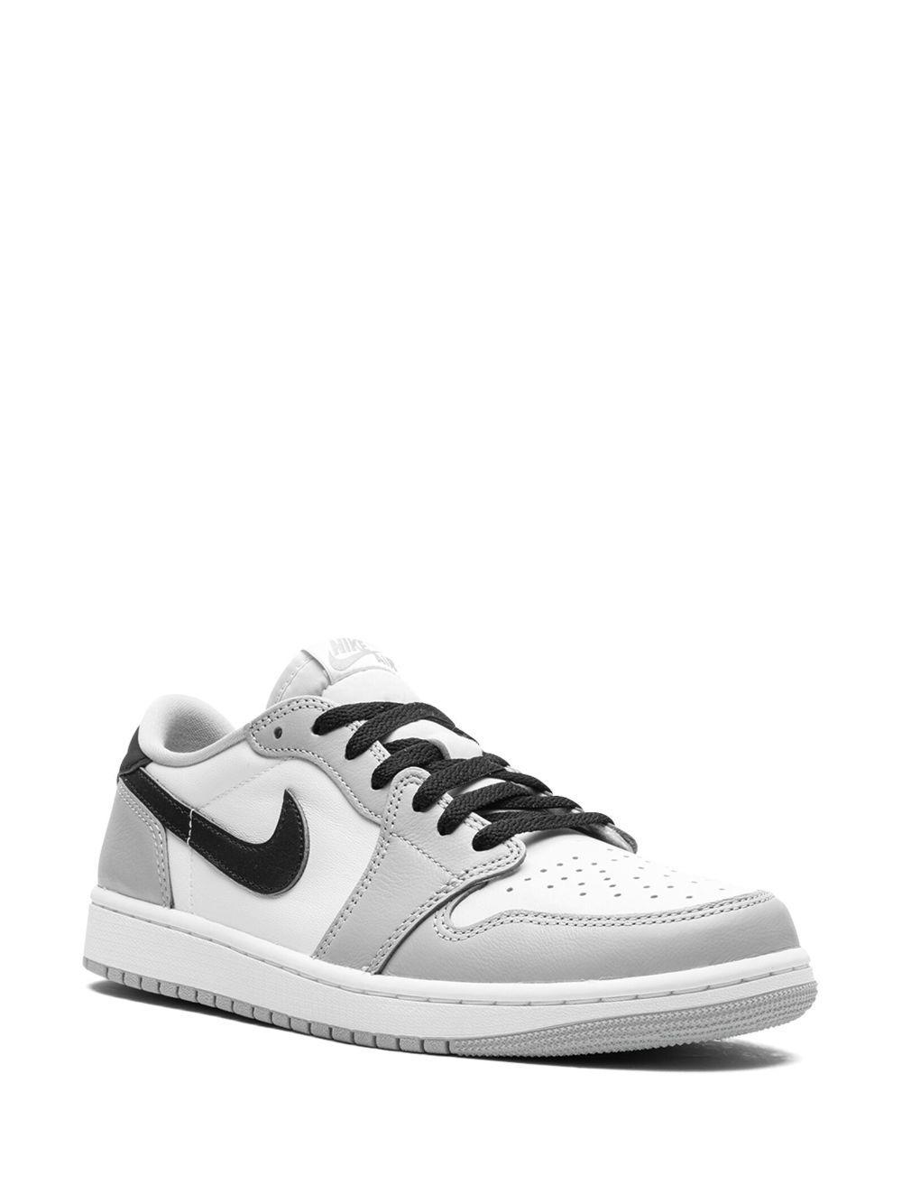 JORDAN Mens  Retro 1 Low Og In White/black/grey Product Image