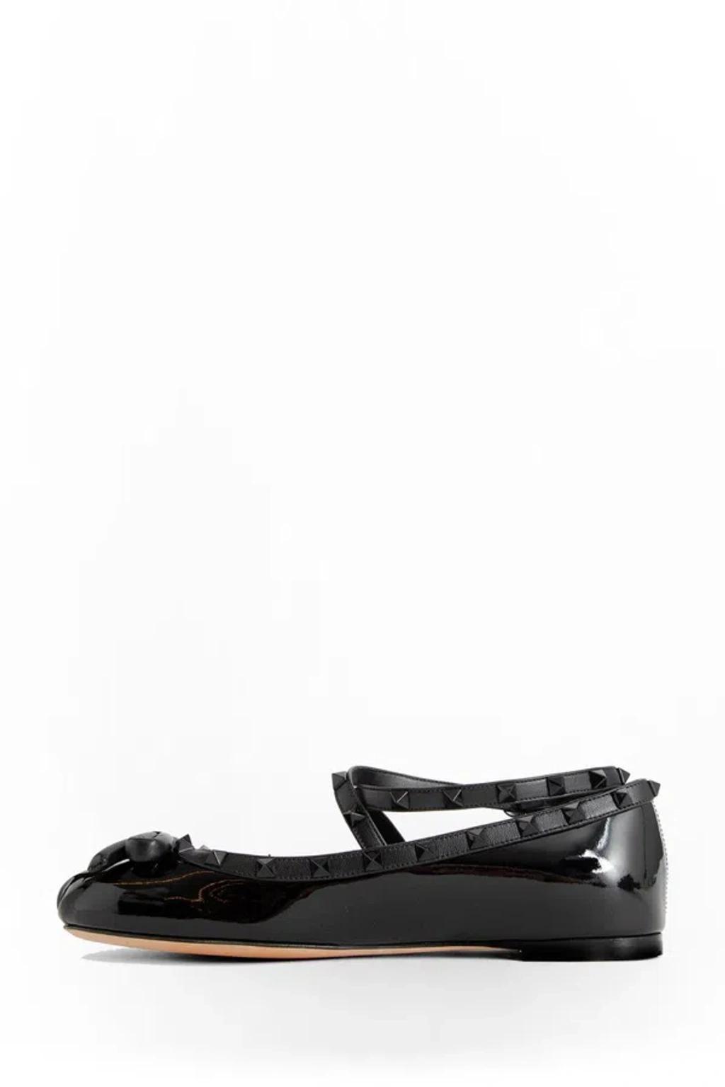 Valentino Rockstud Patent Ballet Flat In Nero Product Image