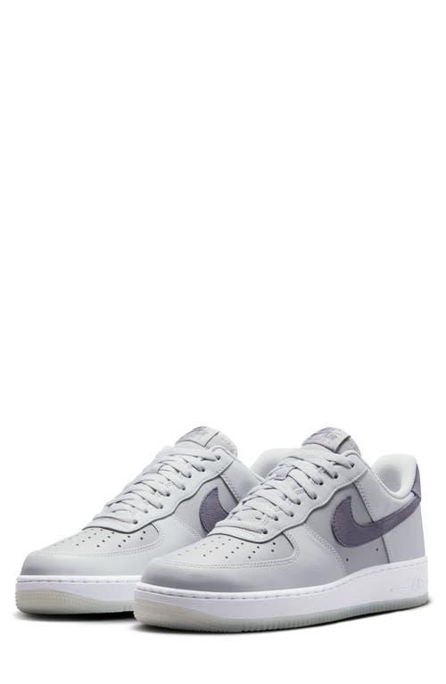 Nike Men's Air Force 1 '07 LV8 Shoes Product Image