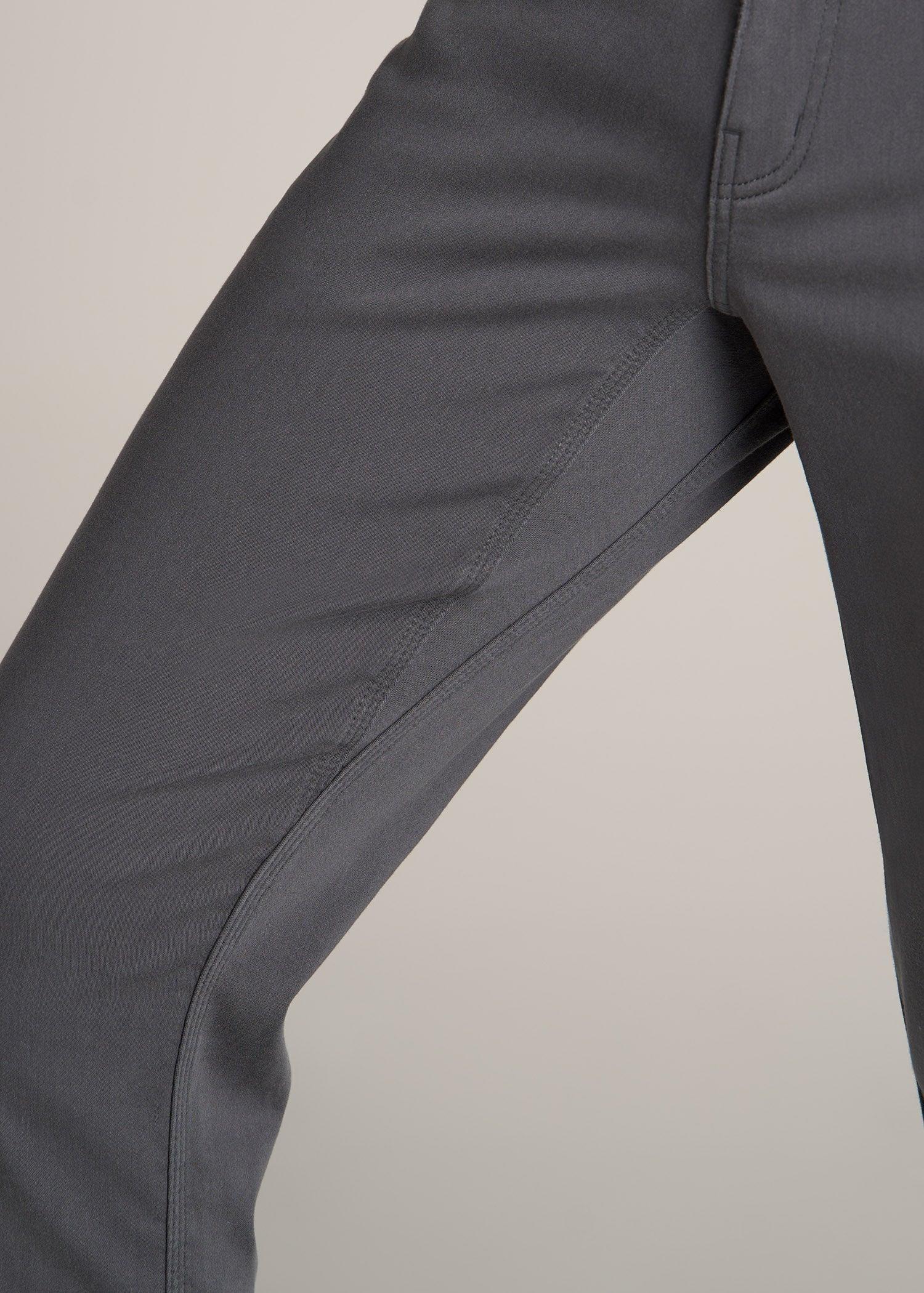 Everyday Comfort 5-Pocket TAPERED-FIT Pant for Tall Men in Iron Grey Male Product Image