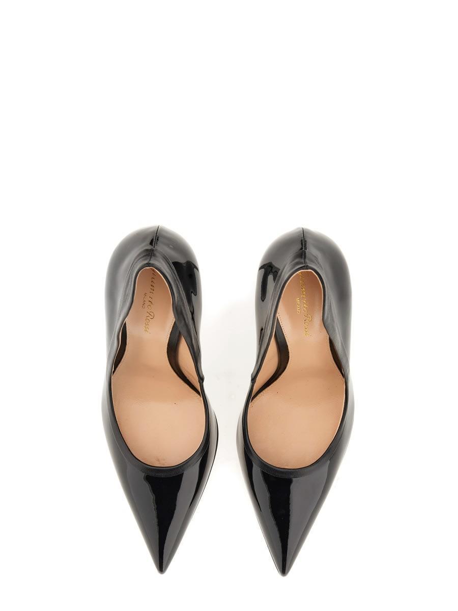 Tuxedo Pumps In Black Product Image