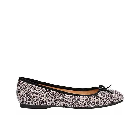 Xappeal Womens Lennon Flat Flats Shoes Product Image