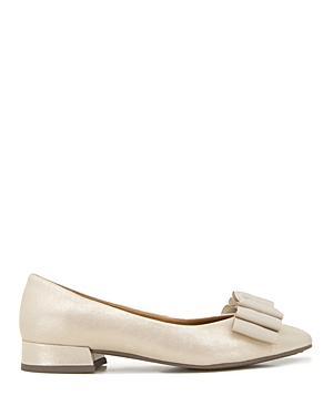 GENTLE SOULS BY KENNETH COLE Atlas Flat Product Image