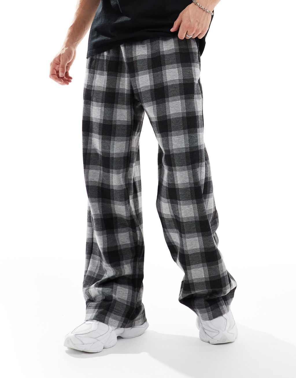 Pull&Bear wide leg skate plaid pants in black Product Image