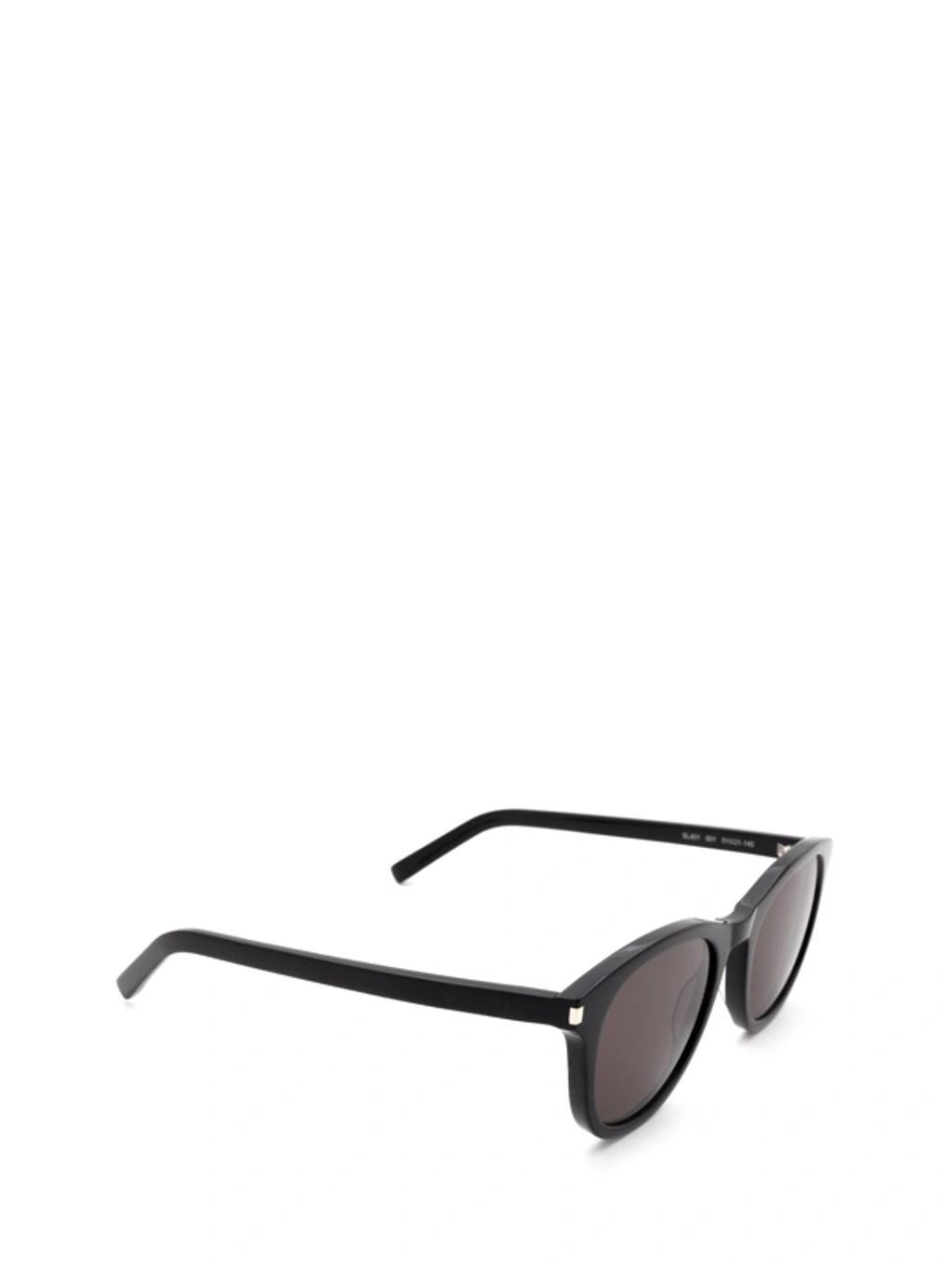 Eyewear Round Frame Sunglasses In Black Product Image