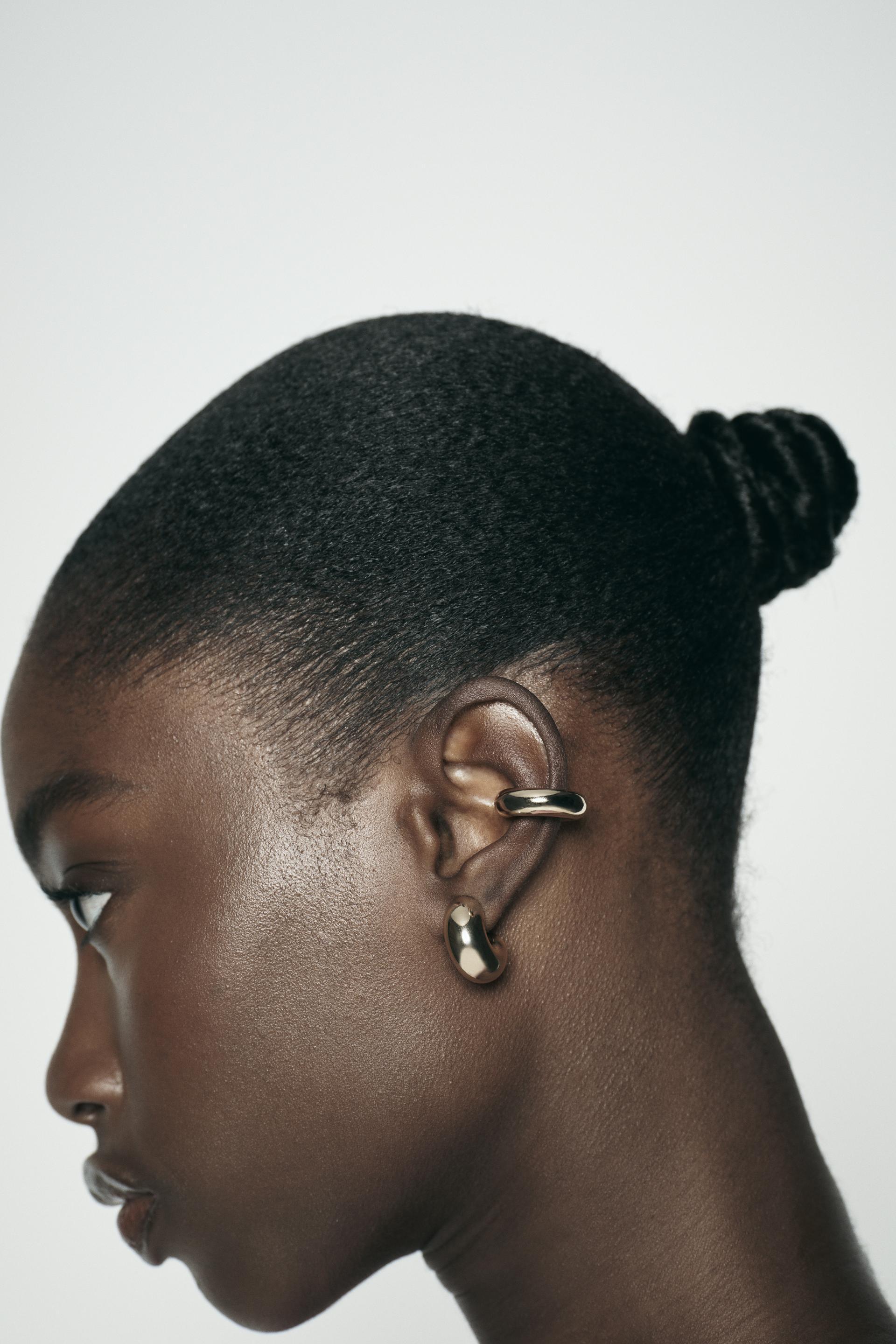 PACK OF EAR CUFF HOOP EARRINGS Product Image