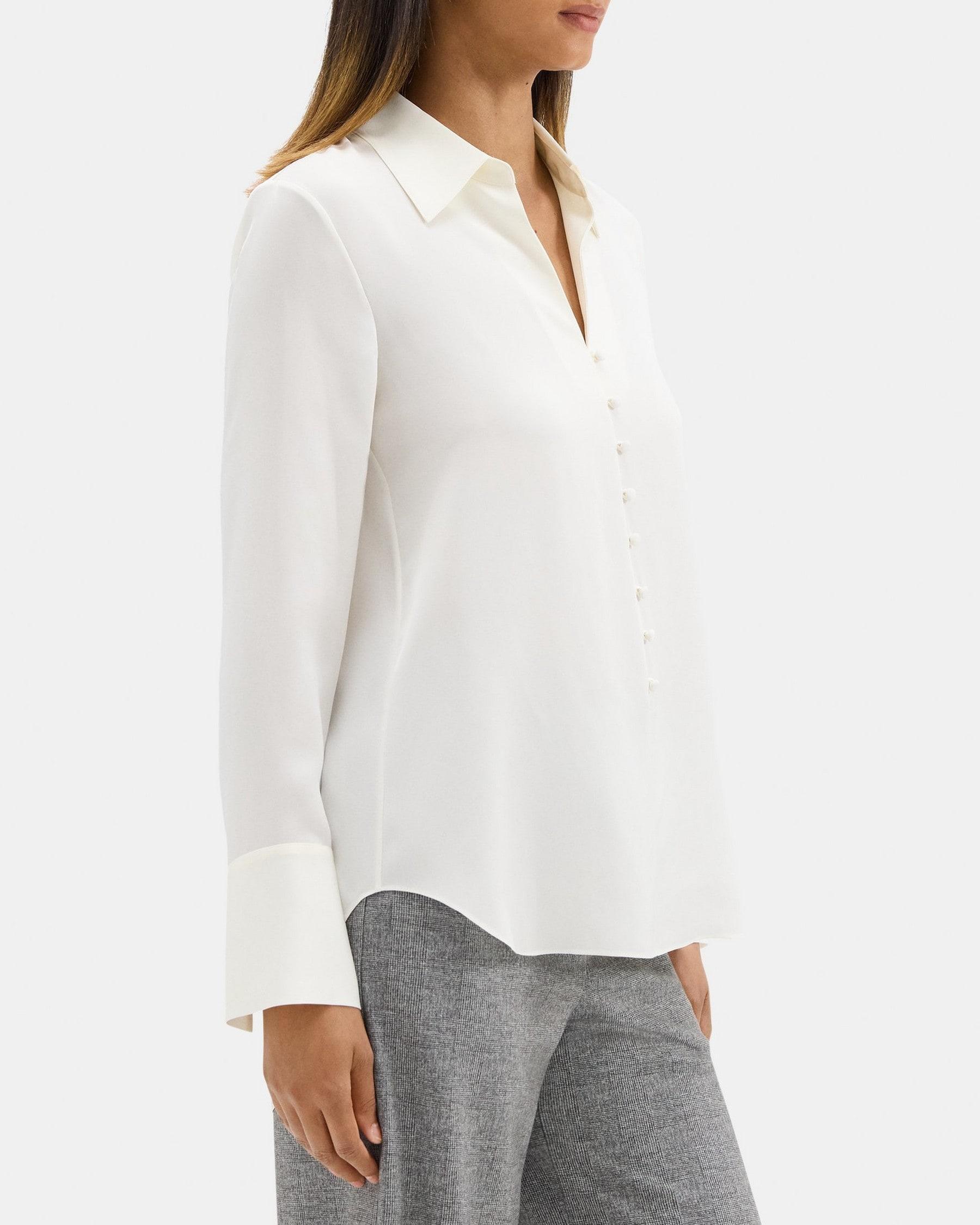 V-Neck Blouse in Silk Product Image