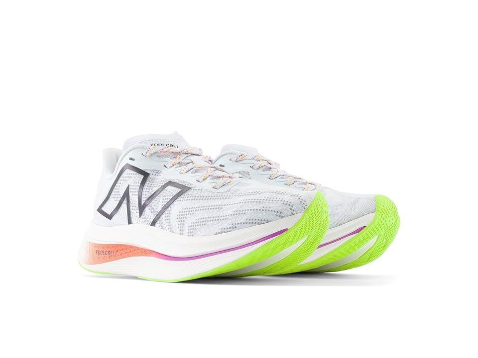 New Balance FuelCell SuperComp Trainer v2 Product Image