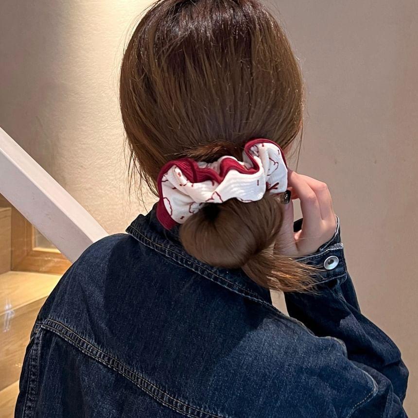 Plaid Scrunchie / Dog Print Bow Scrunchie Product Image