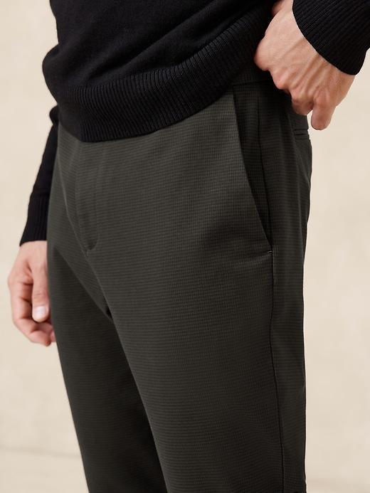 Grayson Slim Tapered Pant Product Image