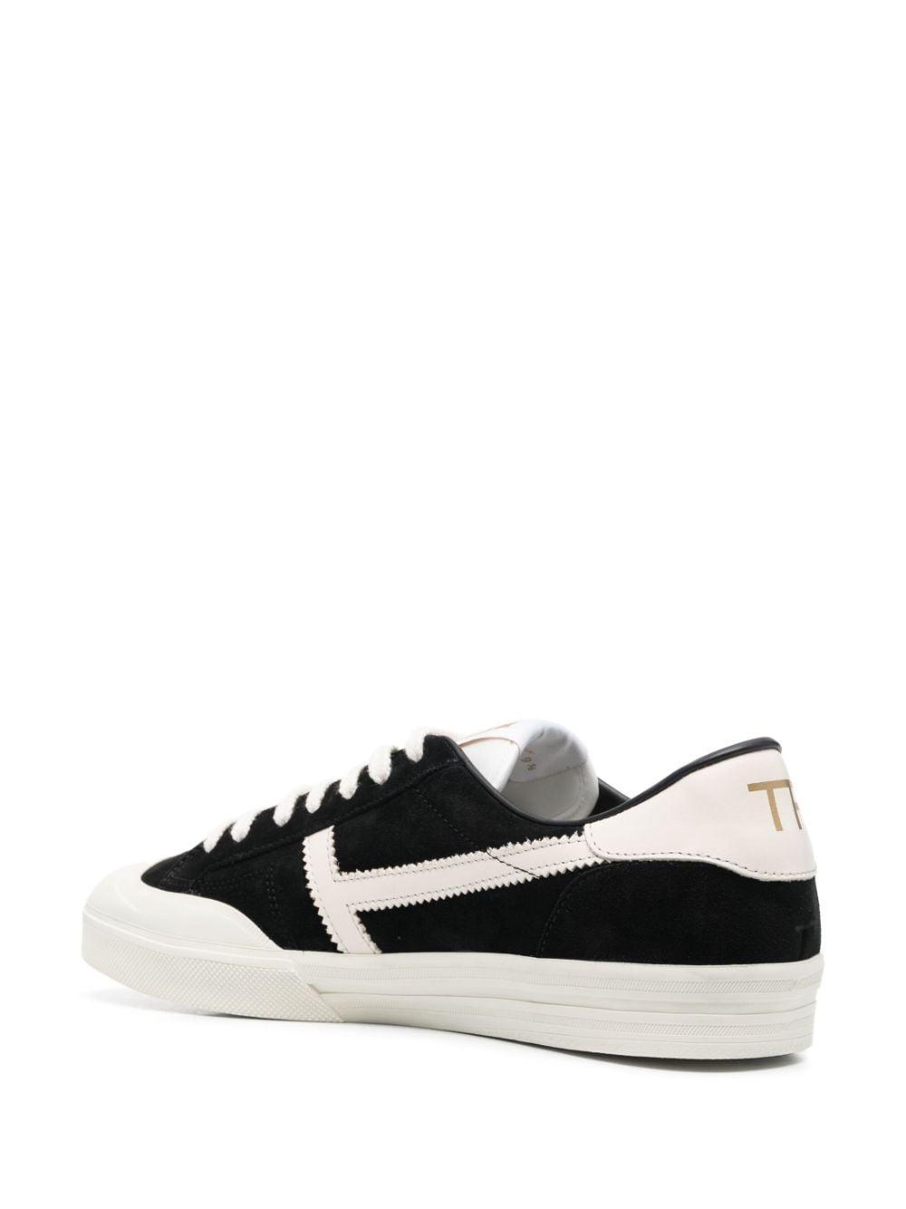 Warwick Low-top Sneakers In Black Product Image