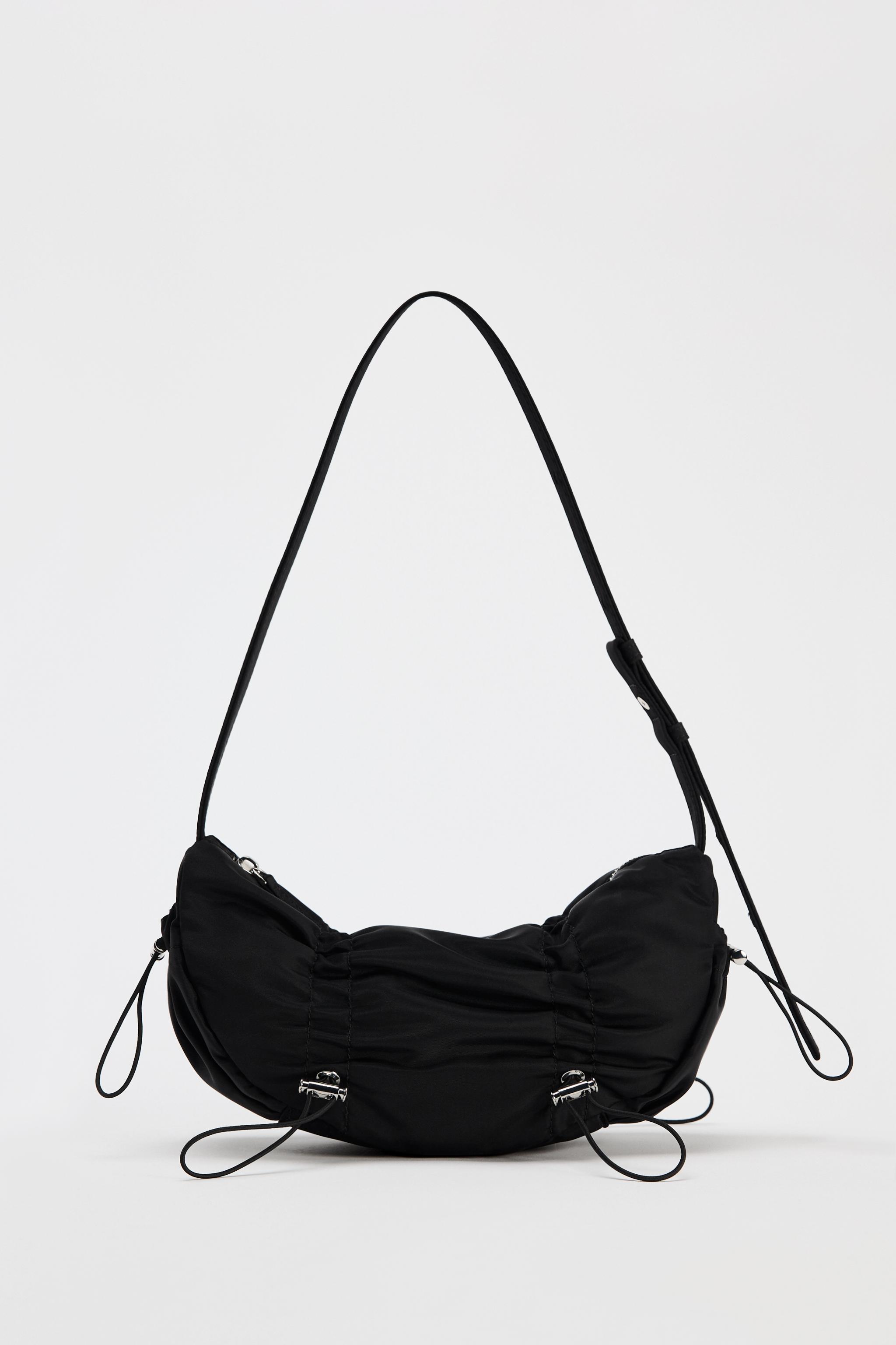 RUCHED SHOULDER BAG Product Image