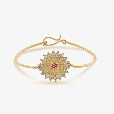 POWER OF LIGHT VENUS BIG DIAMOND BANGLE Product Image