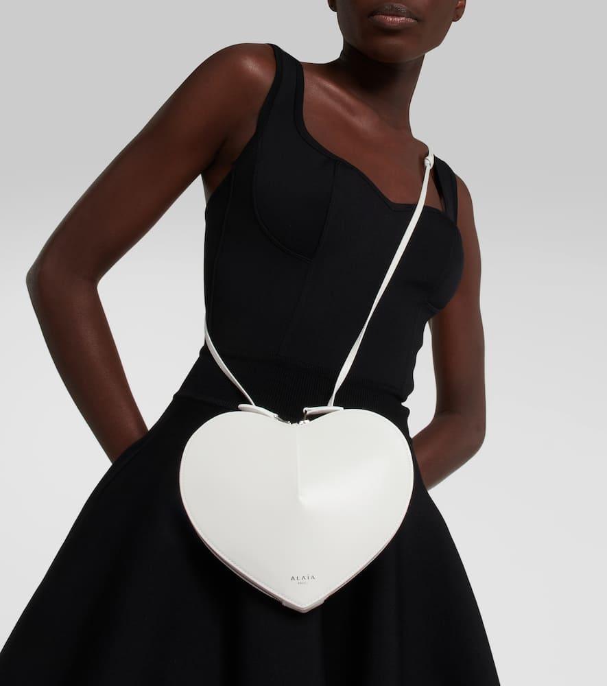 ALAÏA Le Coeur Leather Shoulder Bag In White Product Image