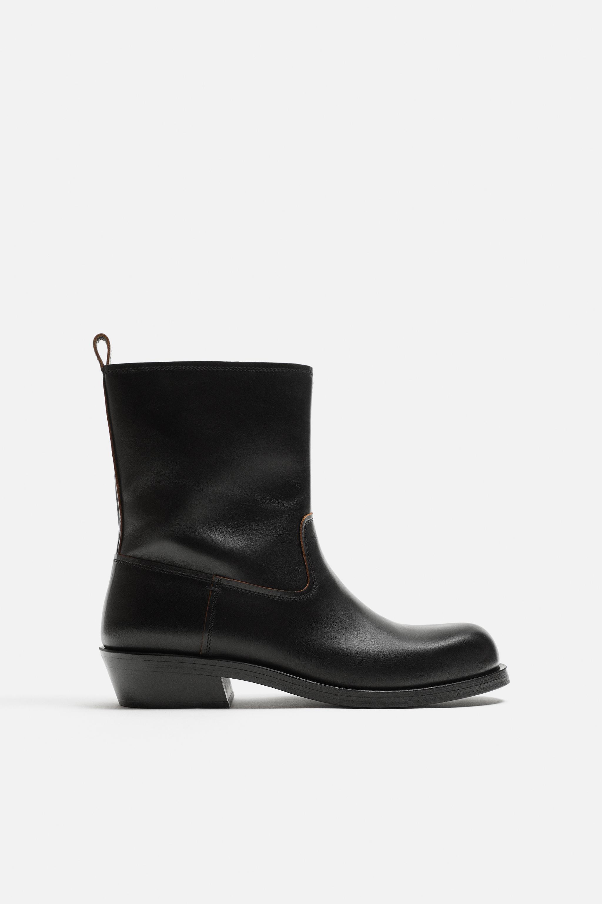 LEATHER CHELSEA BOOTS Product Image