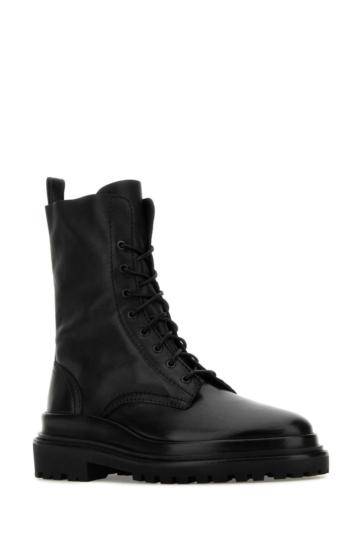 Boots In Black Product Image