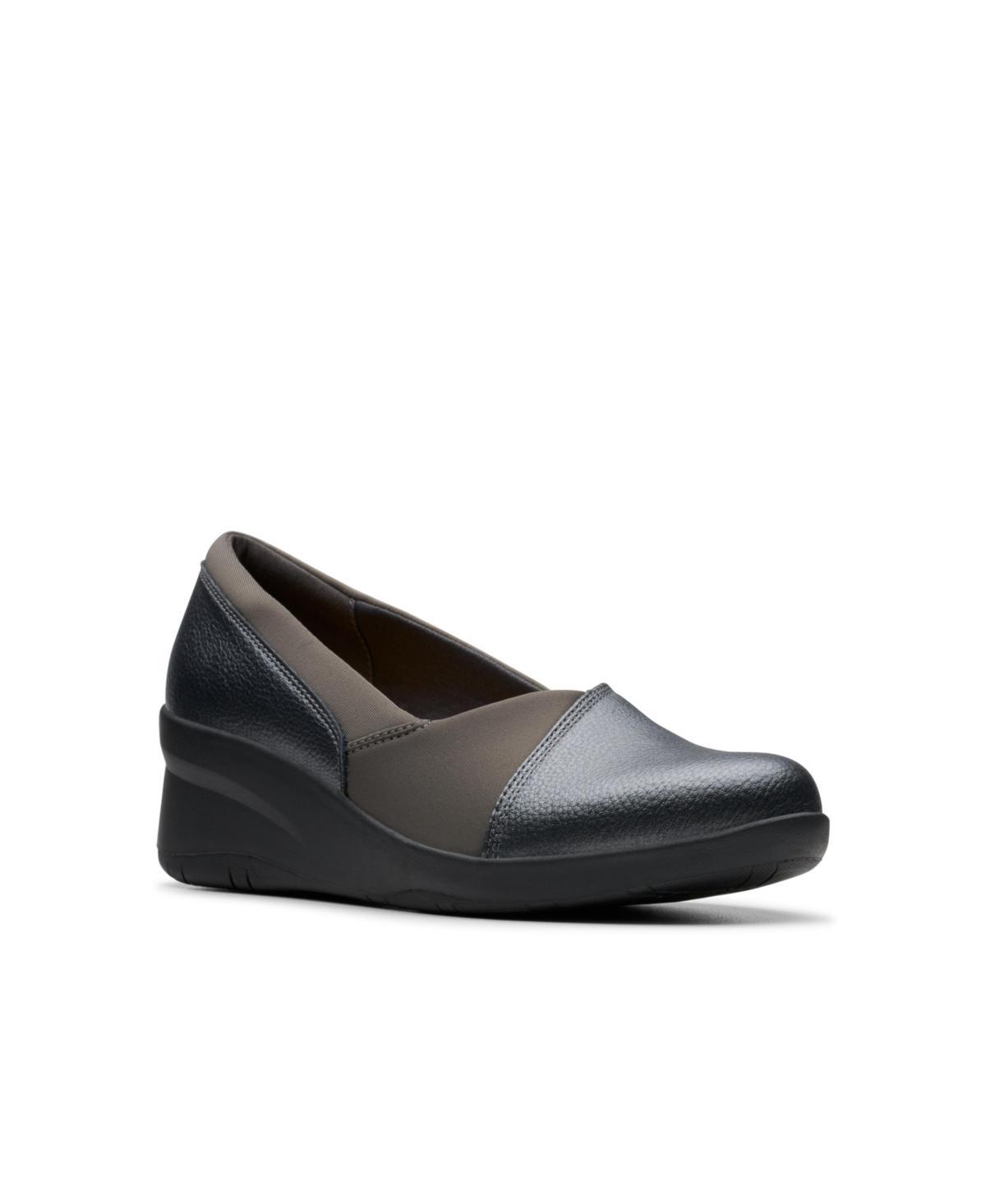 Clarks Womens Collection Suttyn Walk Shoes Product Image