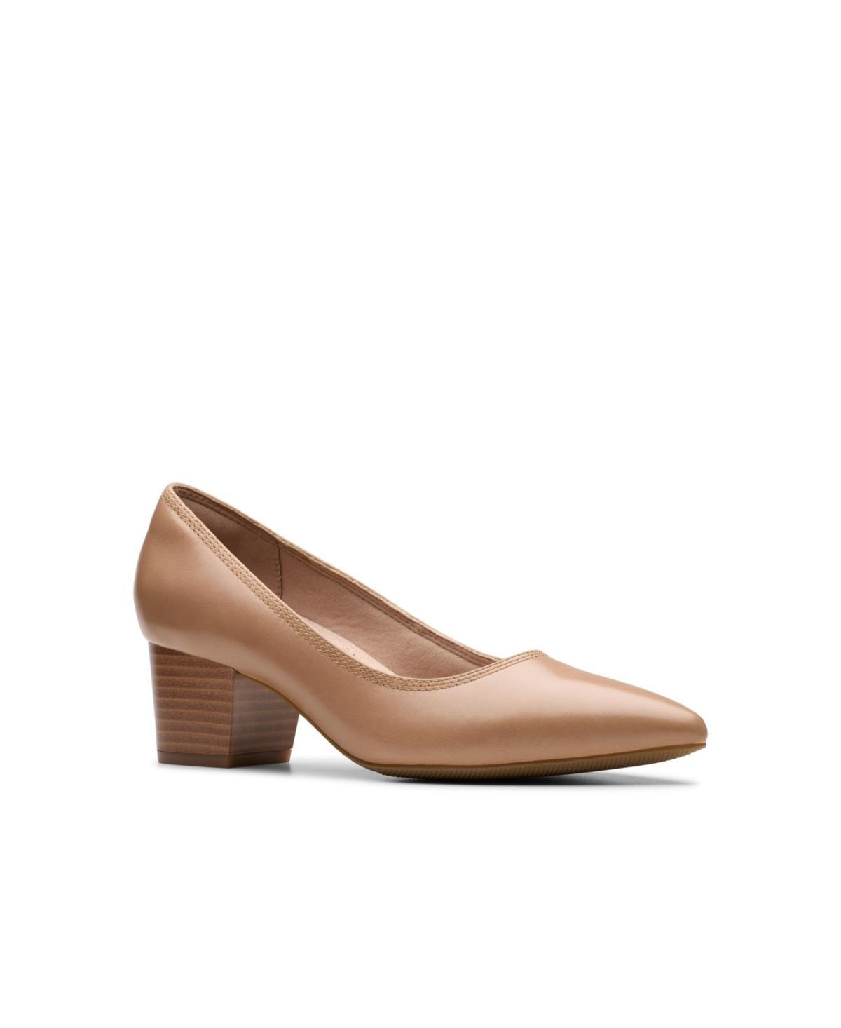 Clarks Ellanie Hope Womens Leather Block Heel Pumps Product Image