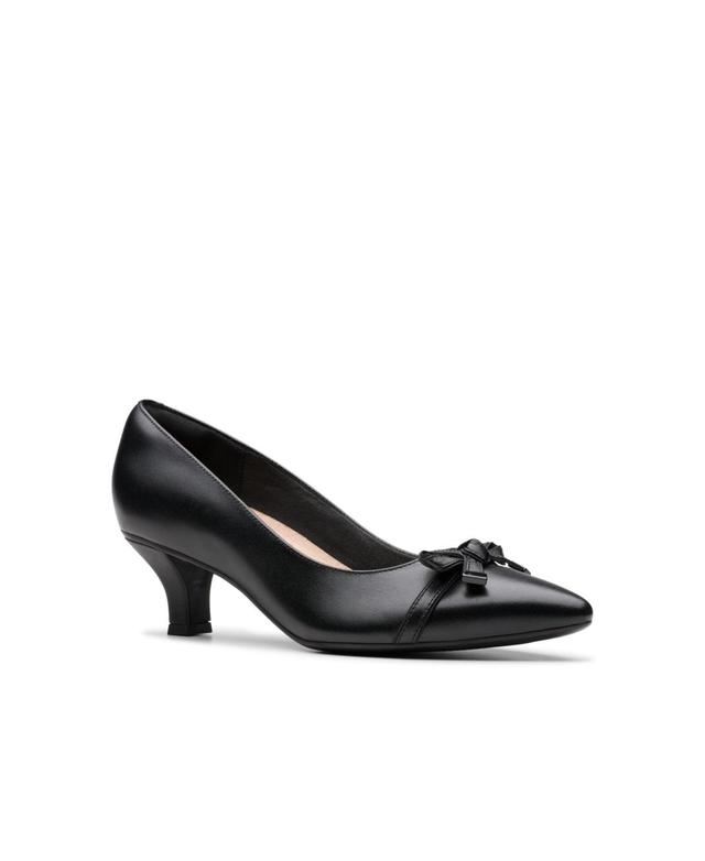 Clarks Kepley Holly Womens Leather Pumps Product Image