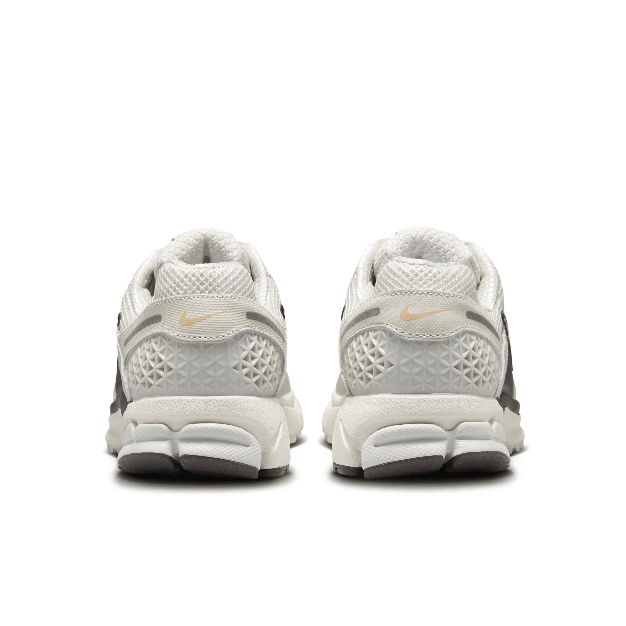 Nike Women's Zoom Vomero 5 Shoes Product Image