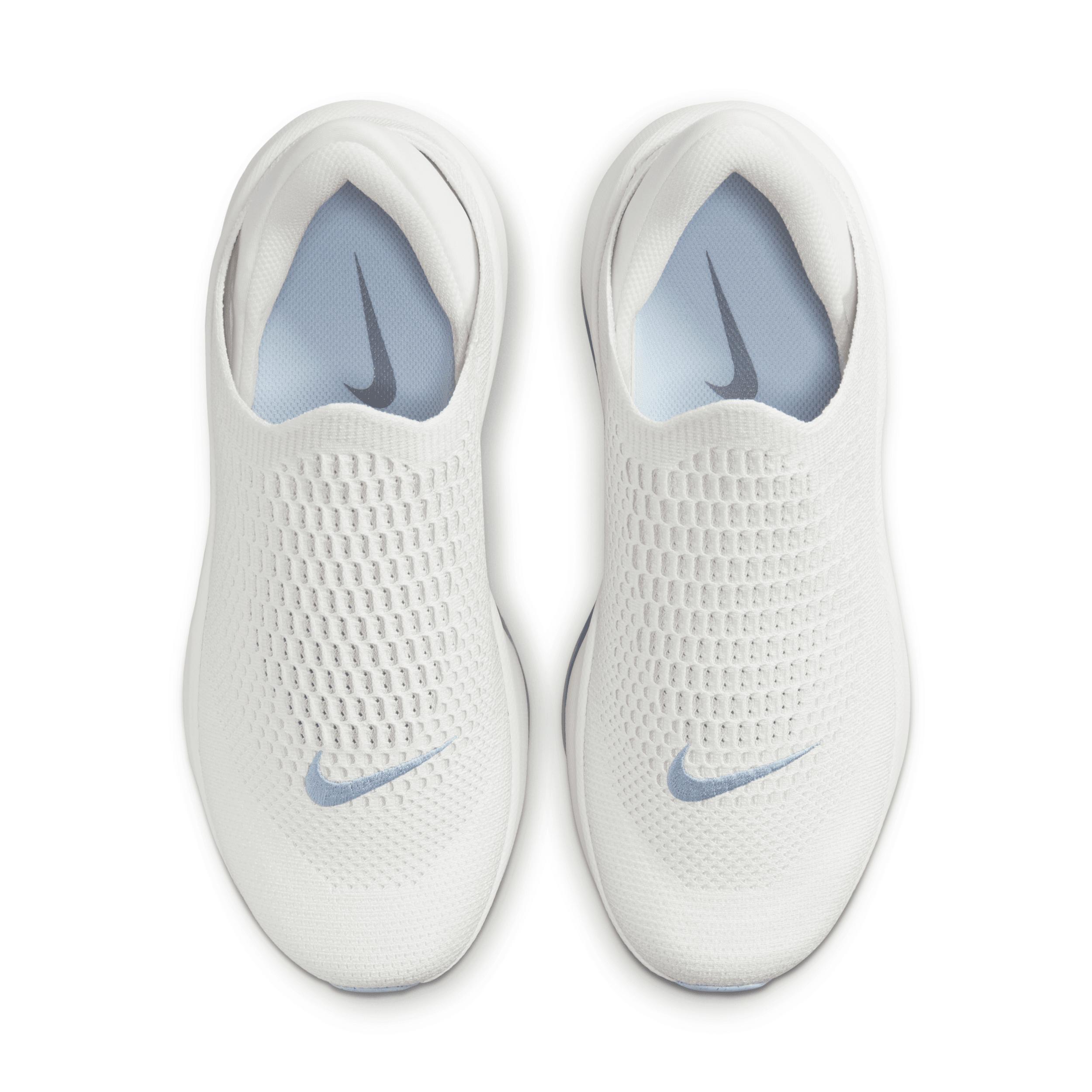 Nike Women's Reina EasyOn Shoes Product Image