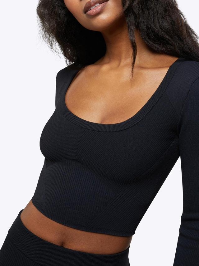 Coreflex™ Long Sleeve Scoop Neck | Black Form-Fitting Product Image