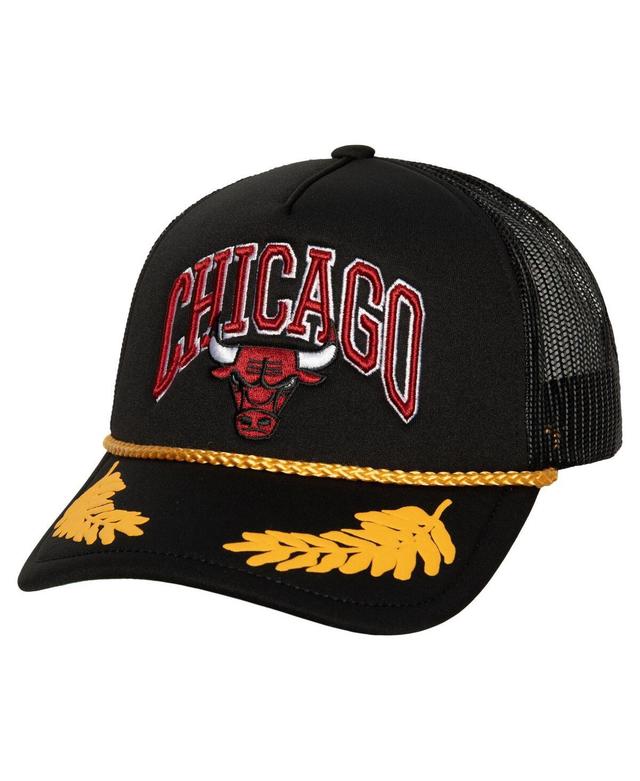 Mens Mitchell & Ness Chicago Bulls Hardwood Classics Gold Leaf Mesh Trucker Snapback Hat Product Image