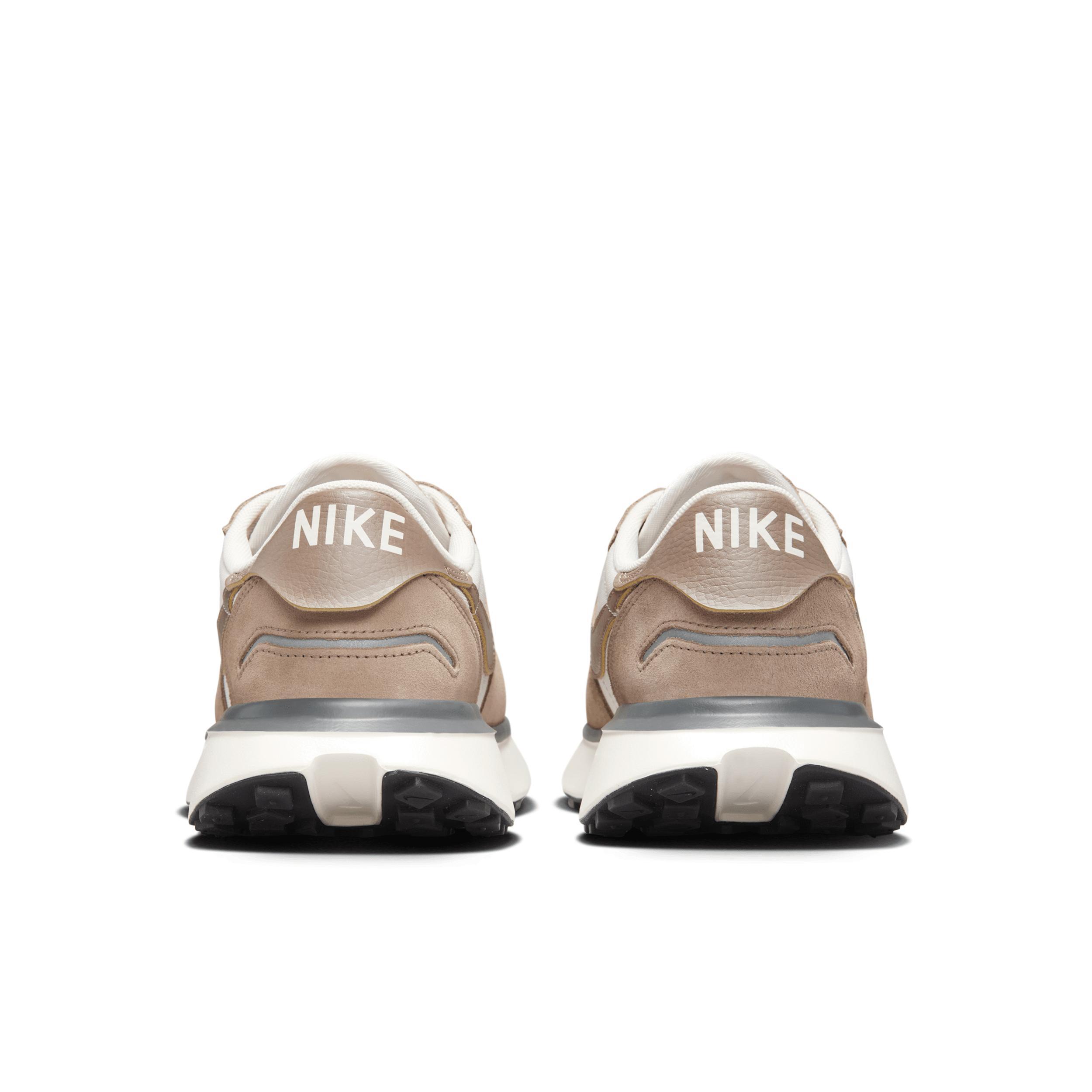 Nike Women's Phoenix Waffle Shoes Product Image