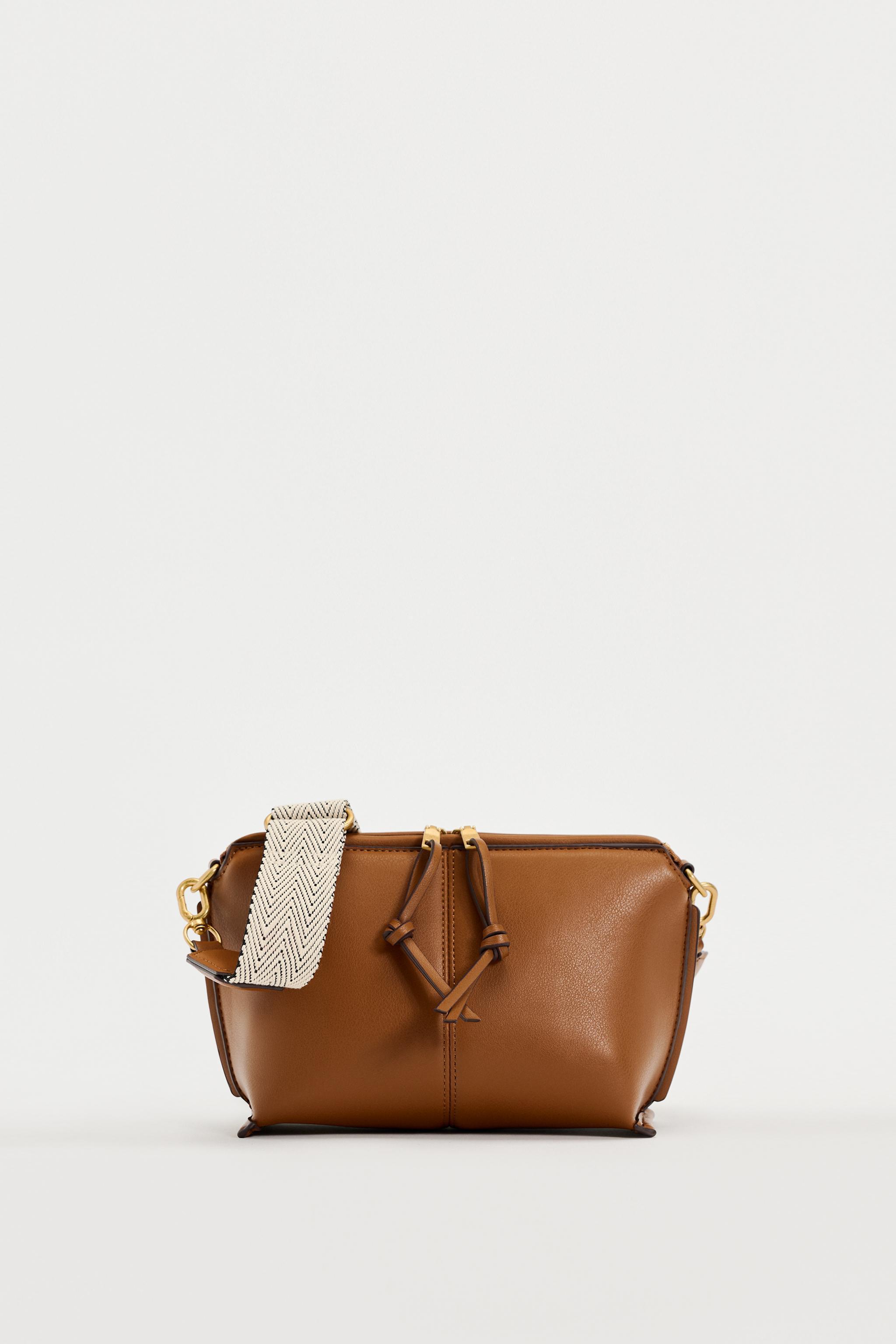 BASIC CROSSBODY BAG Product Image