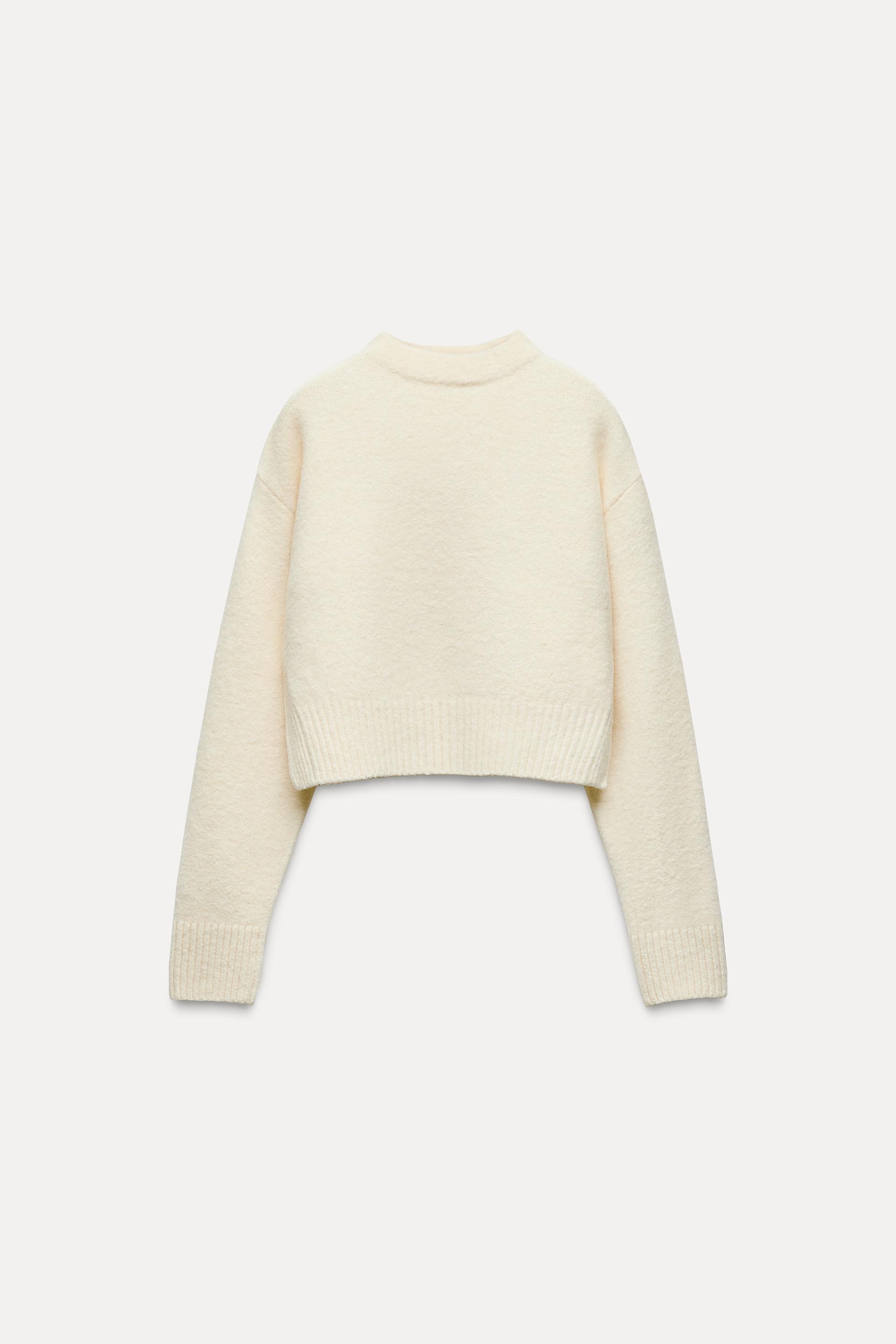 SOFT KNIT SHORT SWEATER Product Image