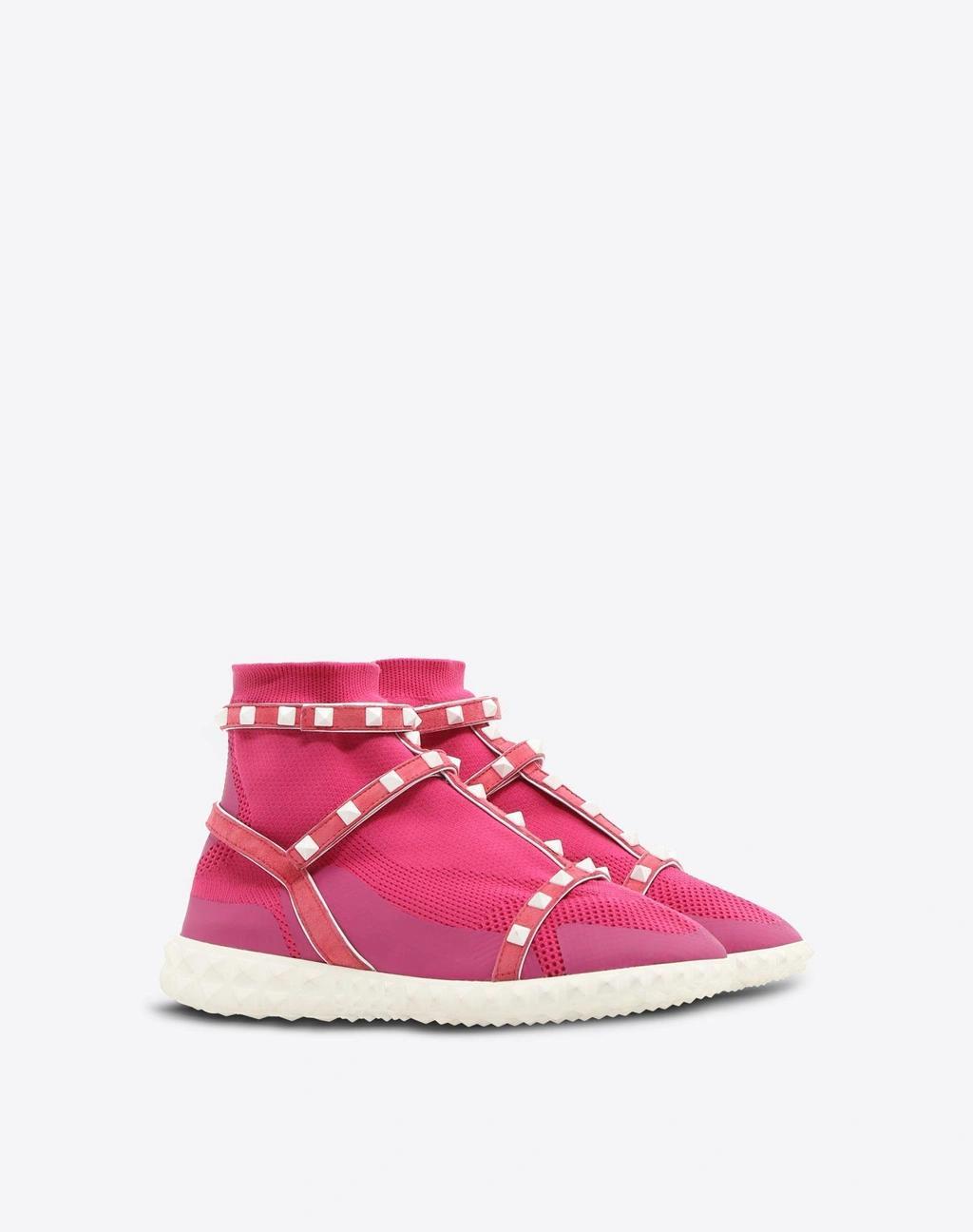 VALENTINO GARAVANI Free Rockstud High-top Sneakers In Pink Product Image