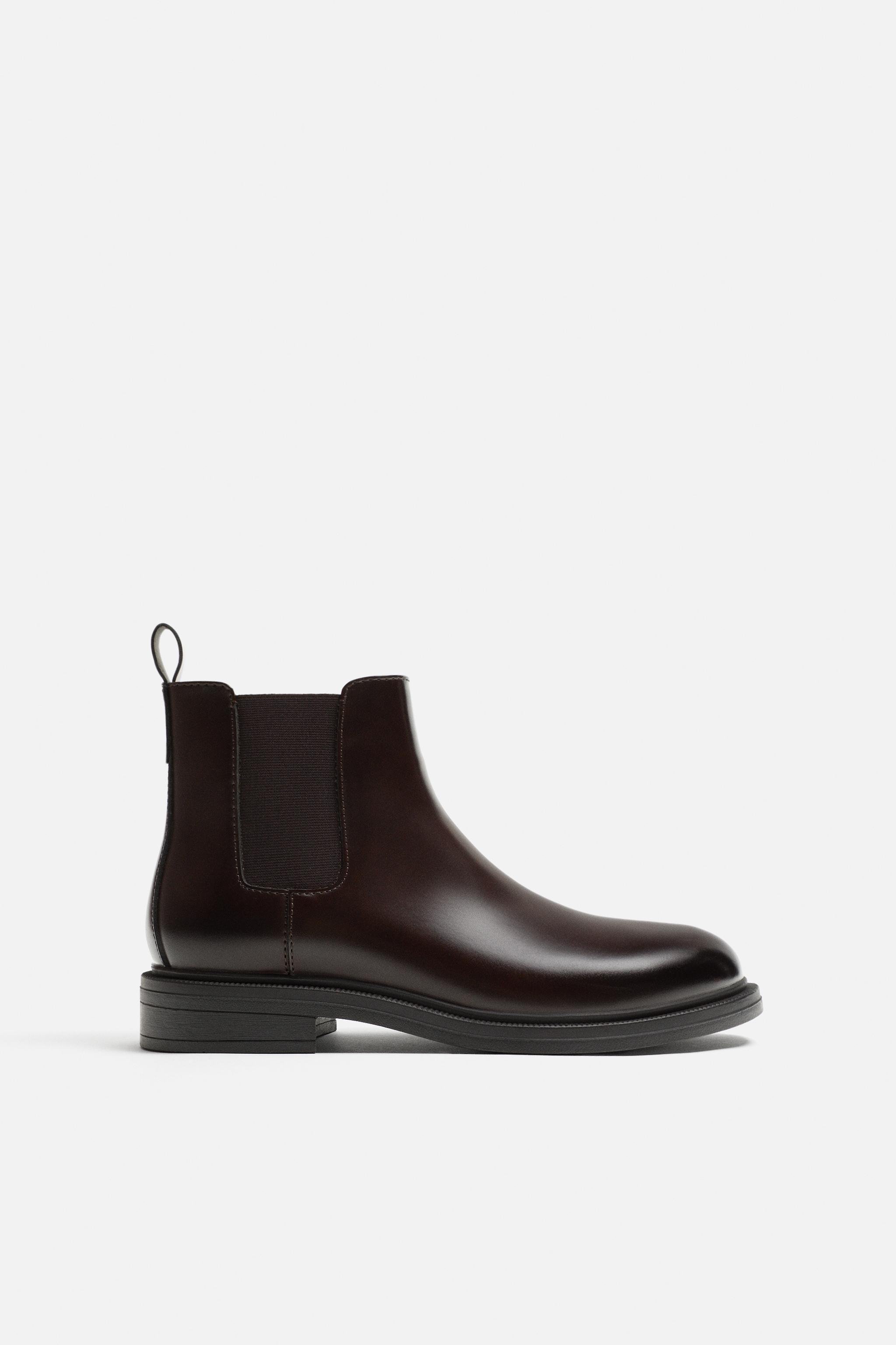 CHELSEA BOOTS Product Image