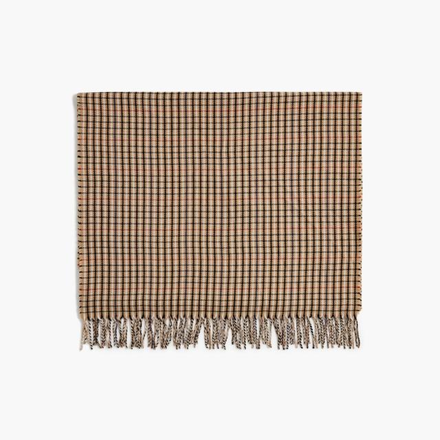 Classic plaid scarf Product Image