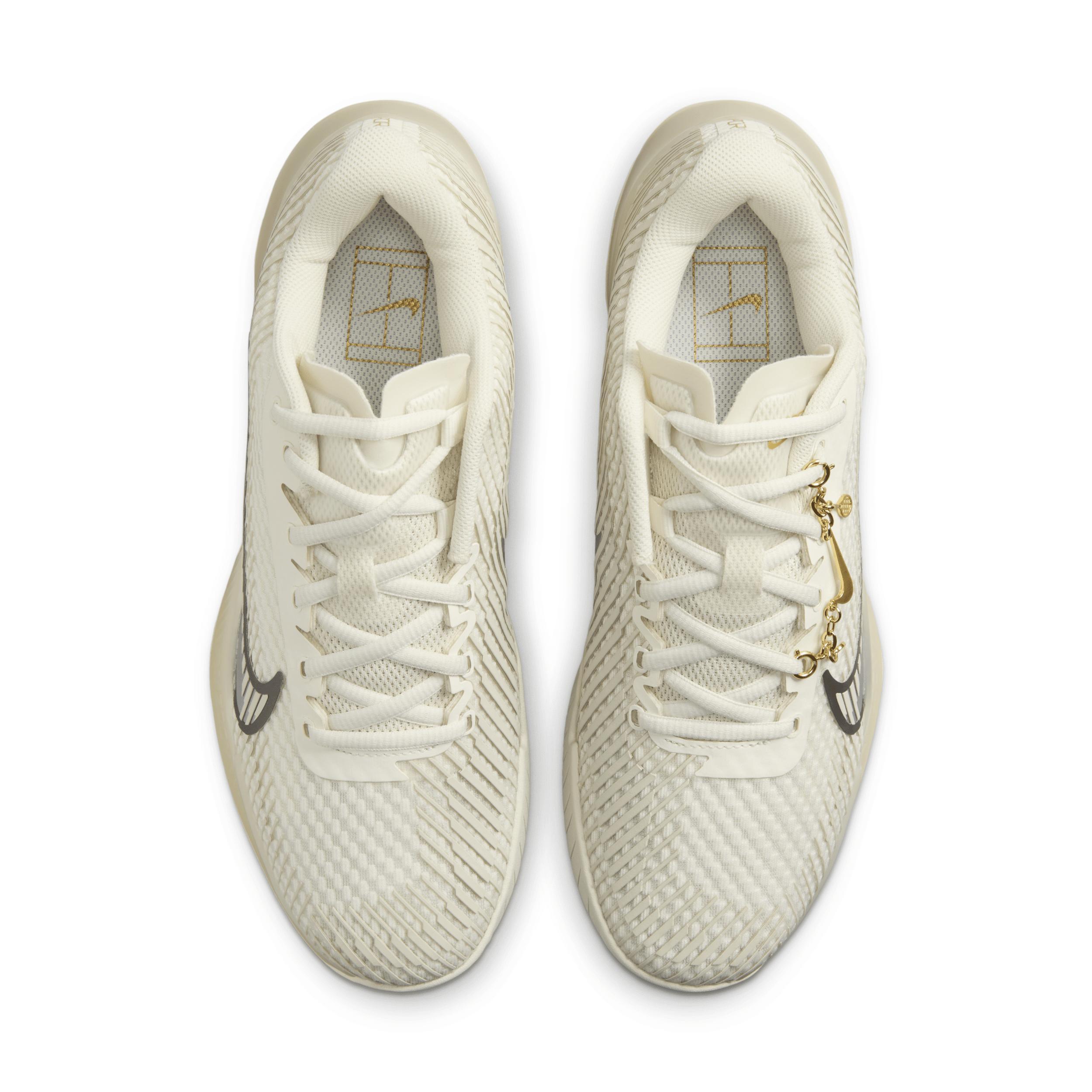 NikeCourt Vapor 11 Premium Women's Hard Court Tennis Shoes Product Image