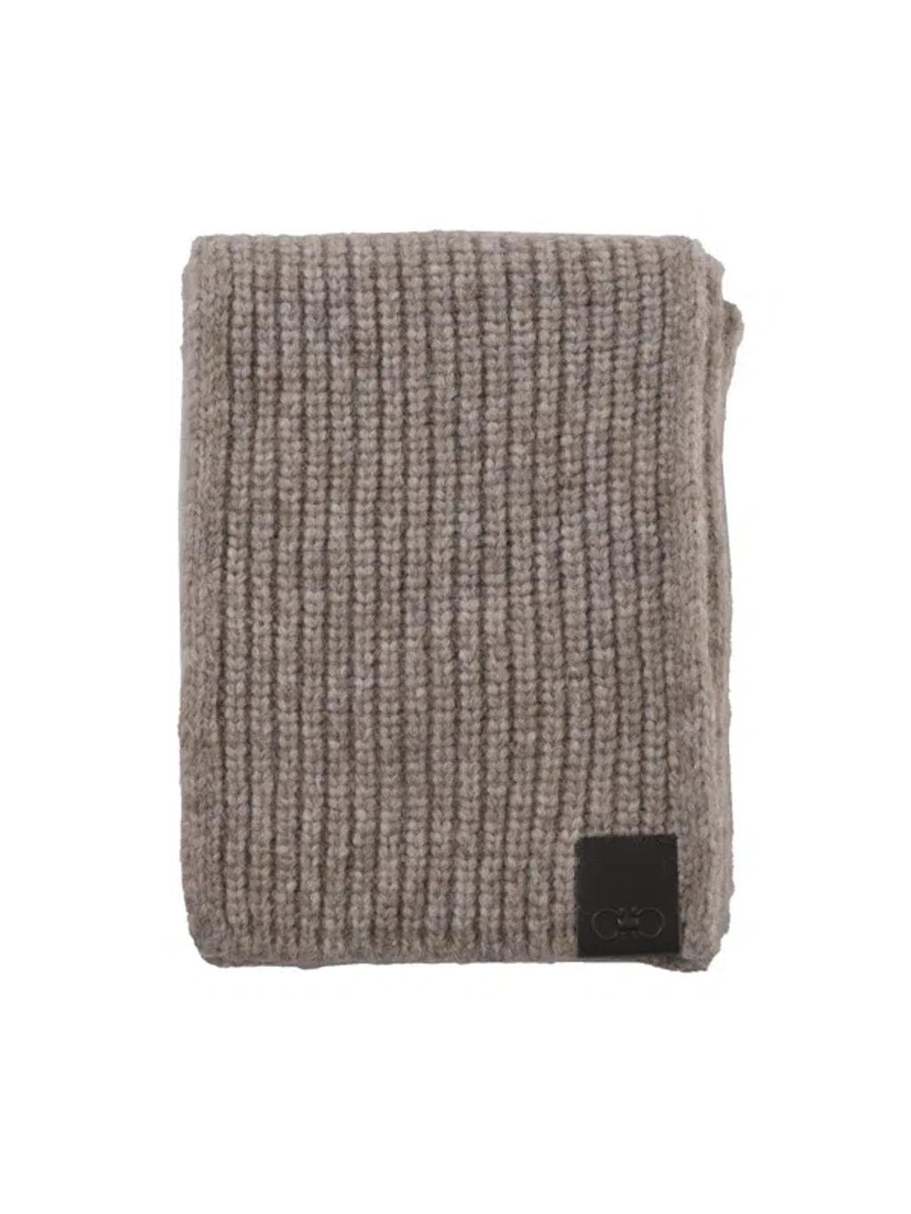 Wool Scarf In Beis Product Image