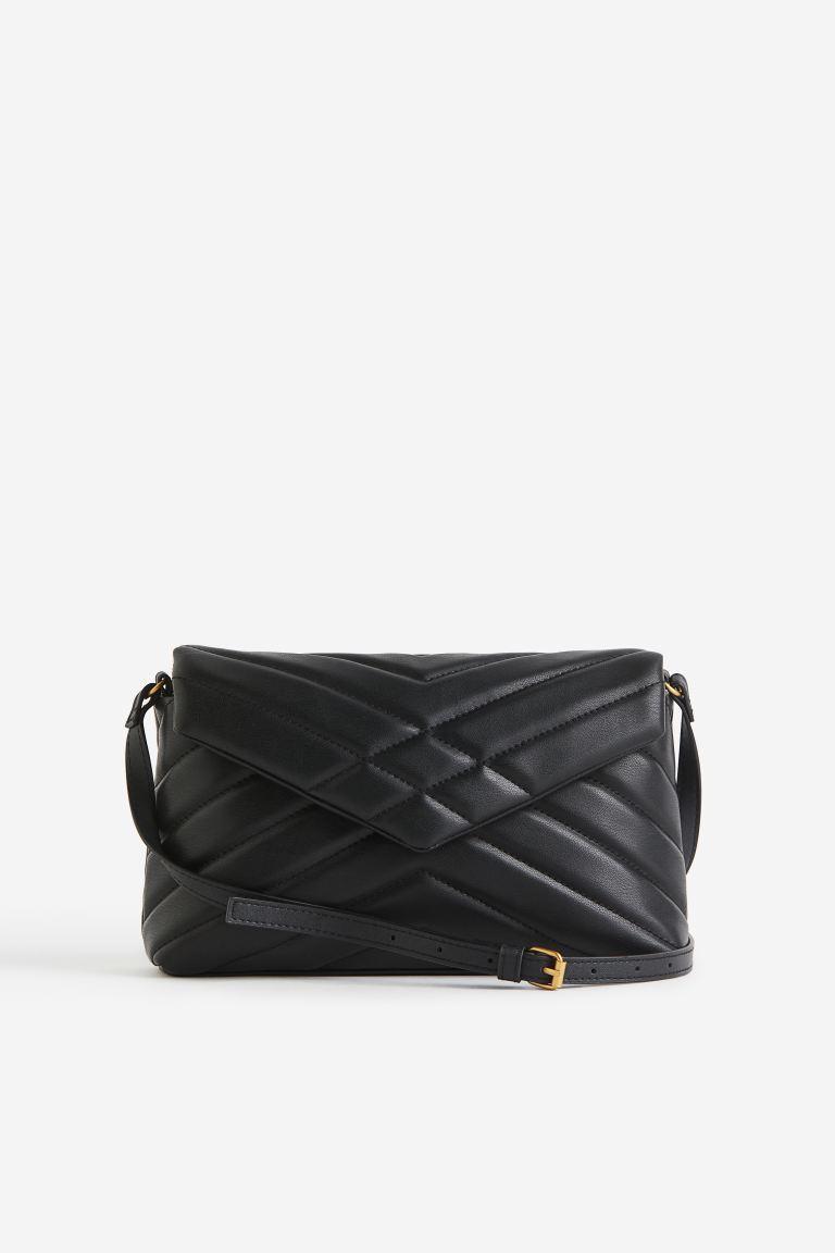 H & M - Quilted Shoulder Bag - Black Product Image