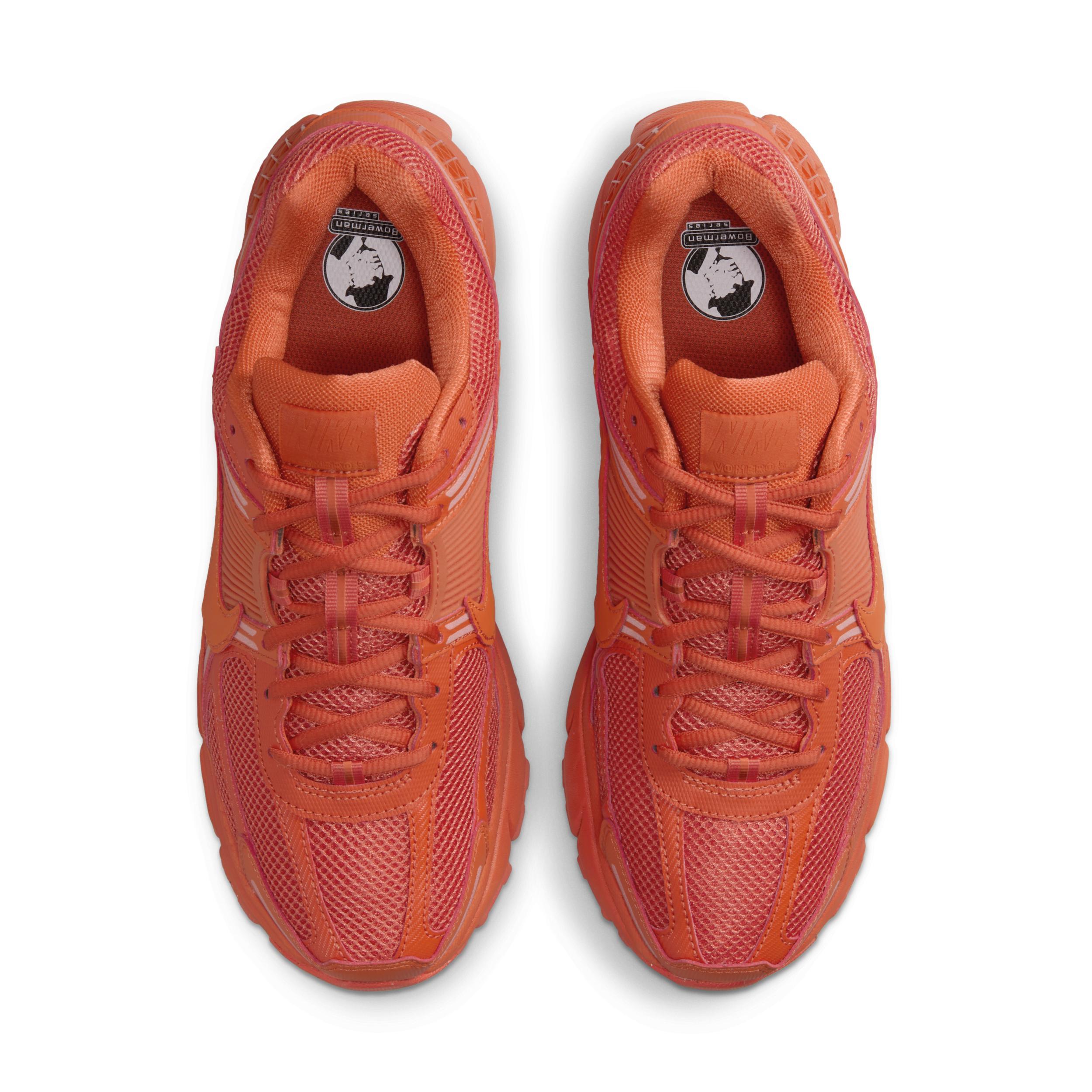 Nike Men's Zoom Vomero 5 Shoes Product Image