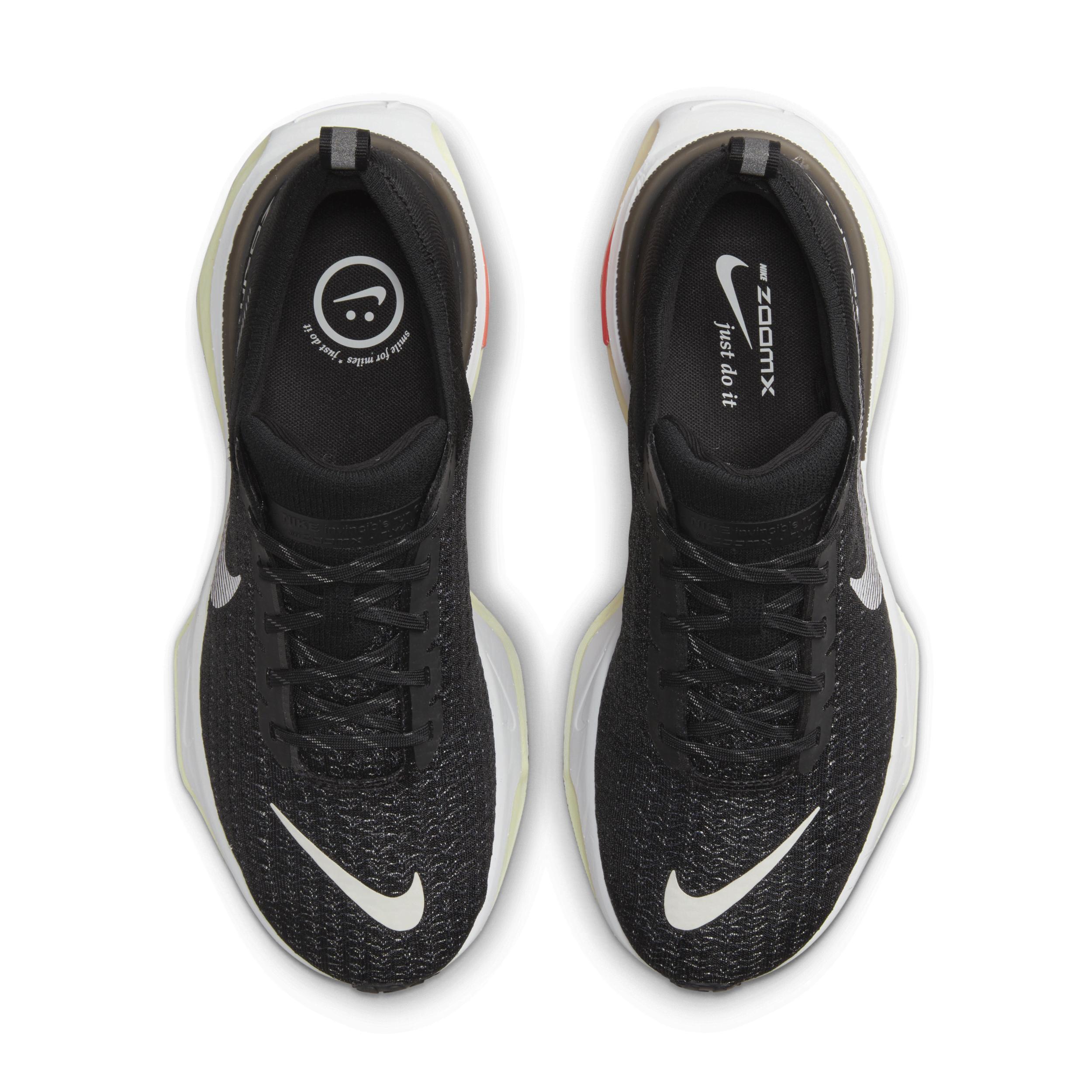 Nike Invincible 3 in Black. Product Image