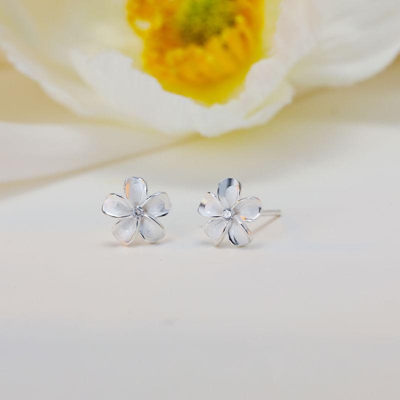 925 Sterling Silver Flower Stud Earring Product Image