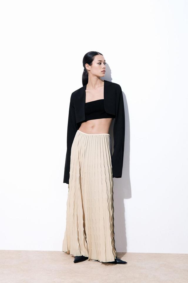 THE CROPPED BOLERO JACKET Product Image