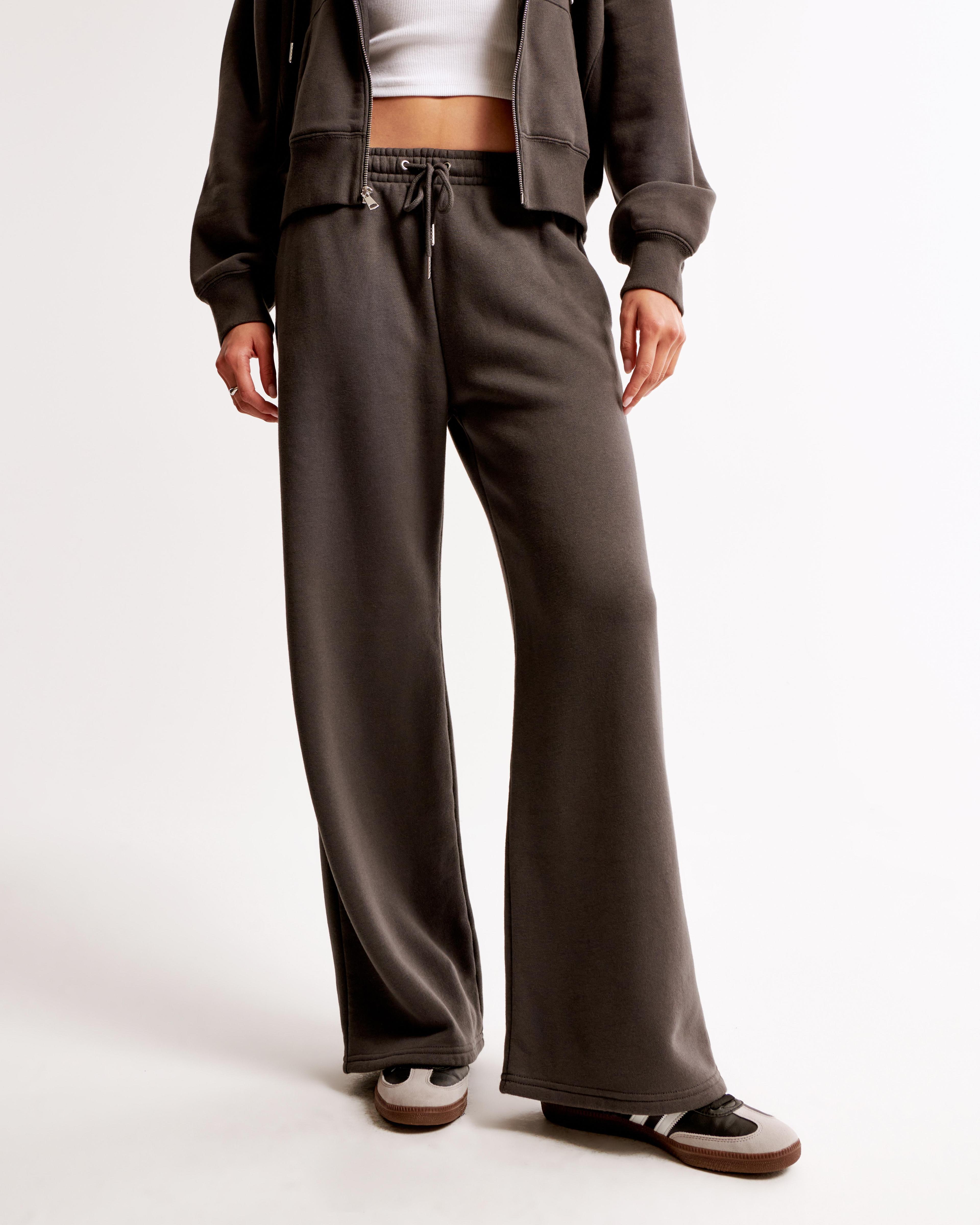 Essential Sunday Wide Leg Sweatpant Product Image