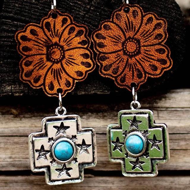 Texas Tooled Earrings Product Image