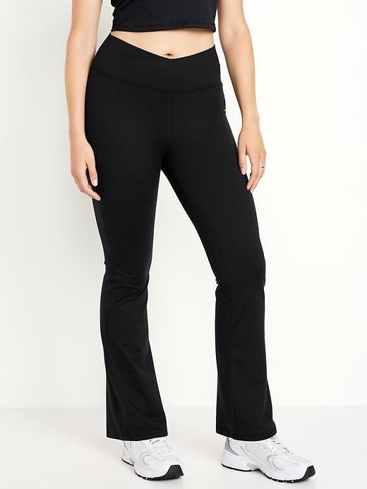 Extra High-Waisted CloudComfy Boot-Cut Leggings Product Image